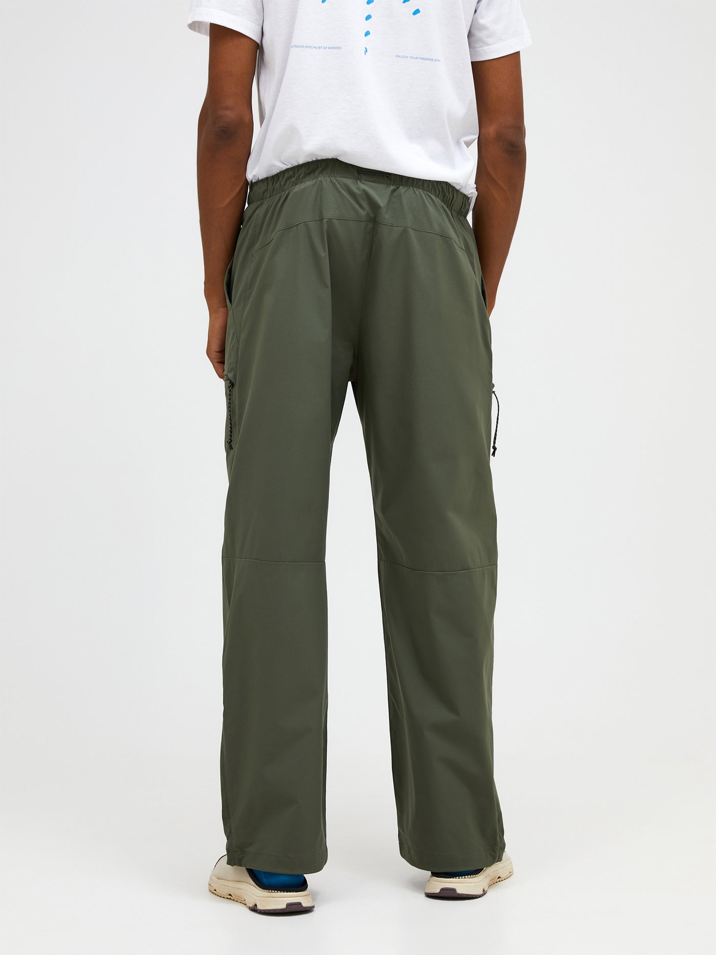 Men's Outdoor Cargo Pants - Peak Performance