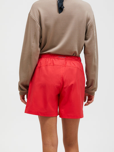 Women's Outdoor Cargo Shorts - Peak Performance