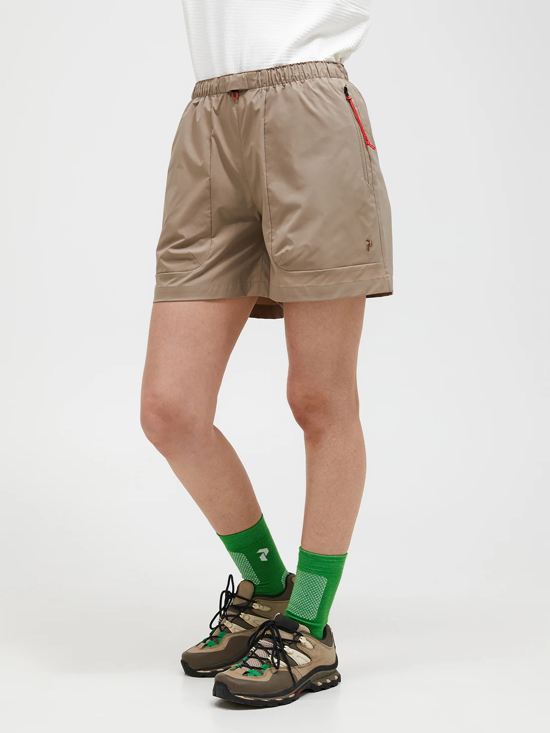 Women's Outdoor Cargo Shorts - Peak Performance