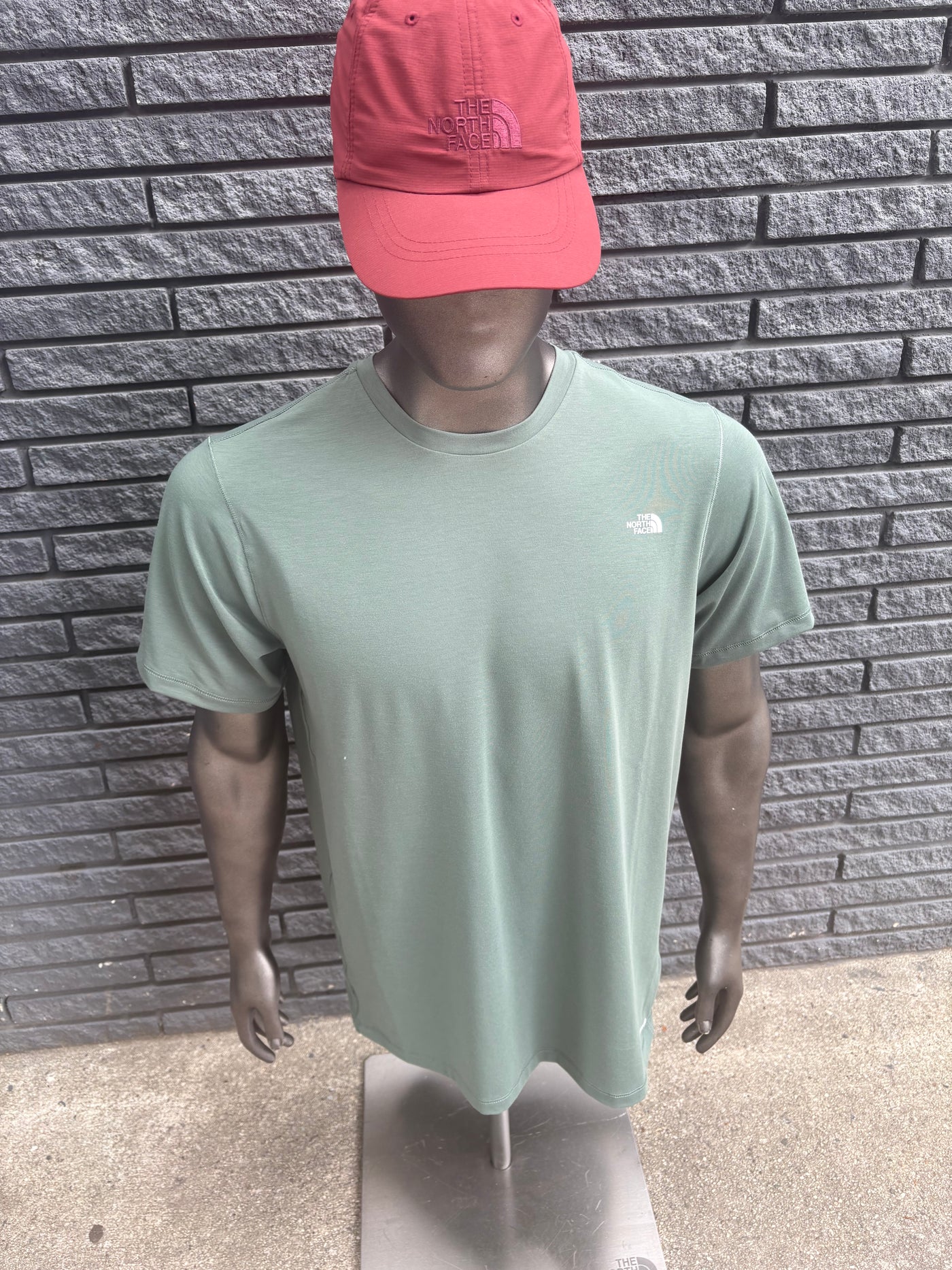 Men's Adventure Tee - The North Face