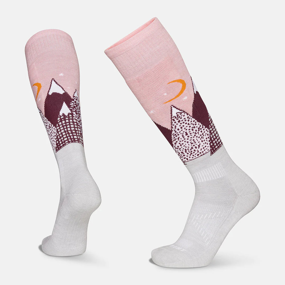 Kids Snowy Mountains Light Cushion Snow Sock Village Ski Hut Le Bent Junior Socks, softgoods accessories, Winter, Winter 2024