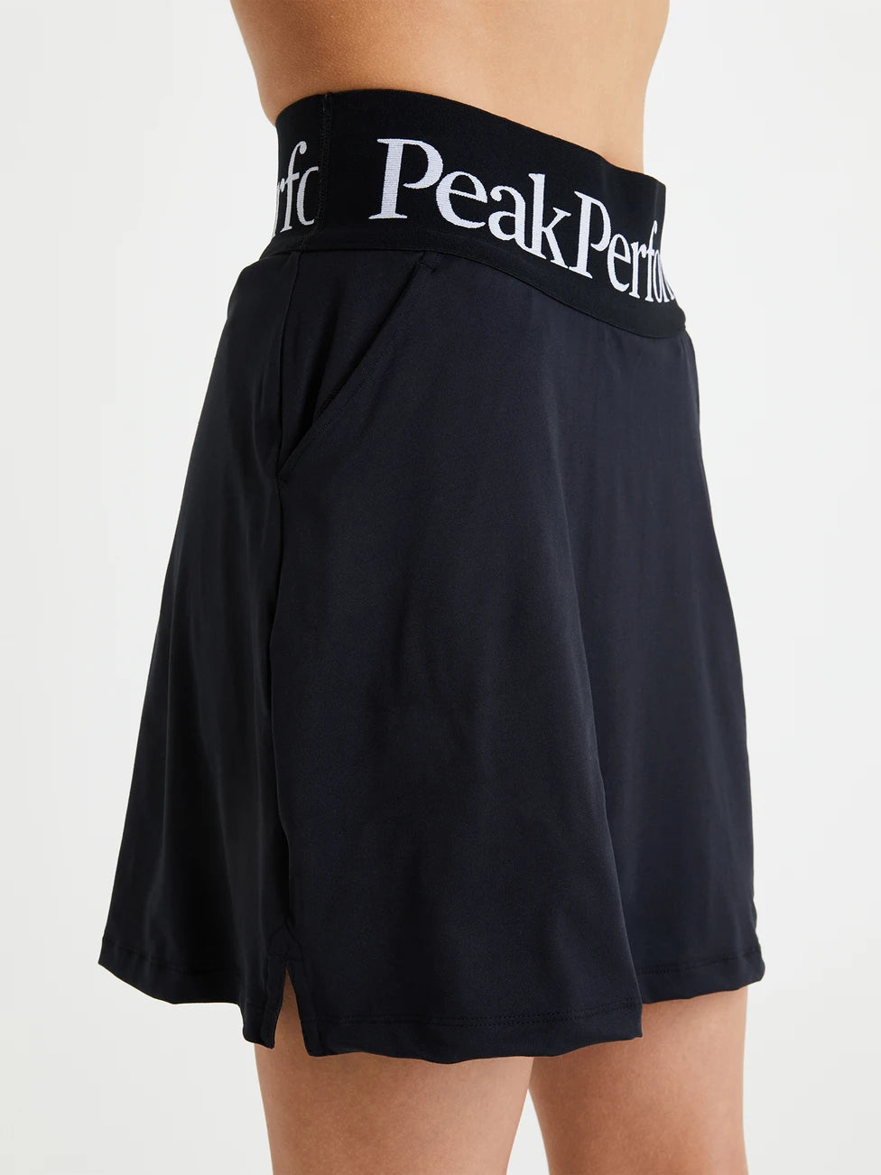 Womens Turf Skirt Village Ski Hut Peak Performance Bottoms, Skirts/Shorts, Spring 2023, Womens